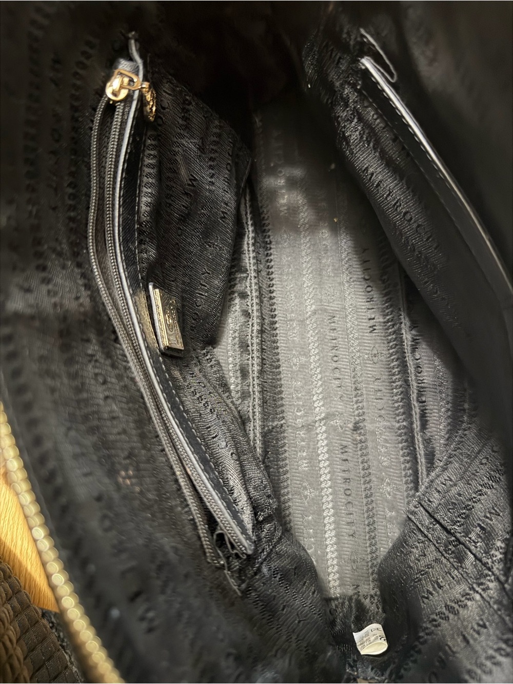 Metrocity Black Saffiano Leather Satchel Crossbody Bag Gold Hardware - Picture 5 of 7